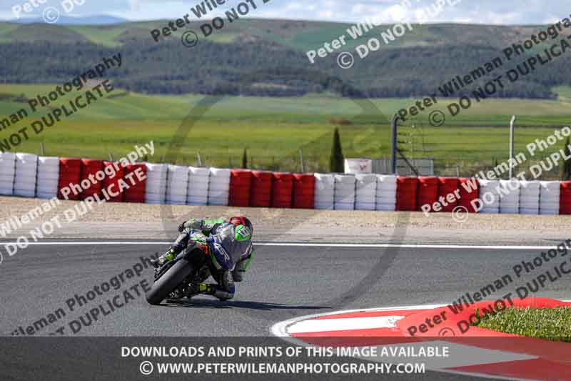 cadwell no limits trackday;cadwell park;cadwell park photographs;cadwell trackday photographs;enduro digital images;event digital images;eventdigitalimages;navarra;no limits trackdays;peter wileman photography;racing digital images;trackday digital images;trackday photos
